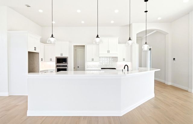 9749 Roaring River Falls Lane, Porter, TX 77365