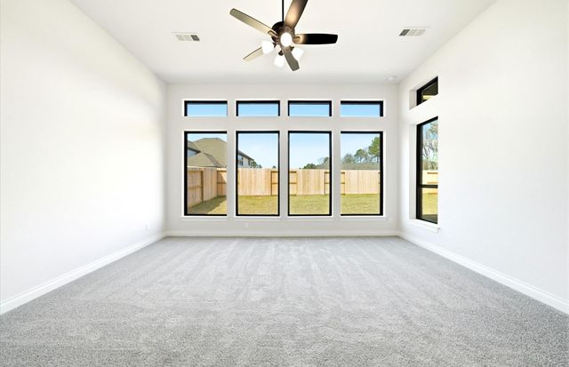 9749 Roaring River Falls Lane, Porter, TX 77365