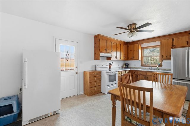 6704 Clark Rd, Powhatan, VA 23139