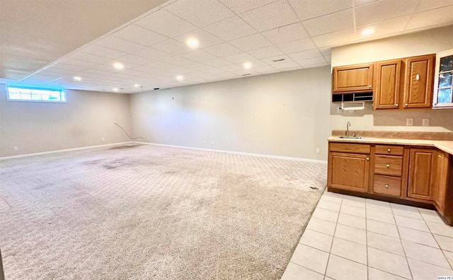 4212 Newbury Ct, Quincy, IL 62305