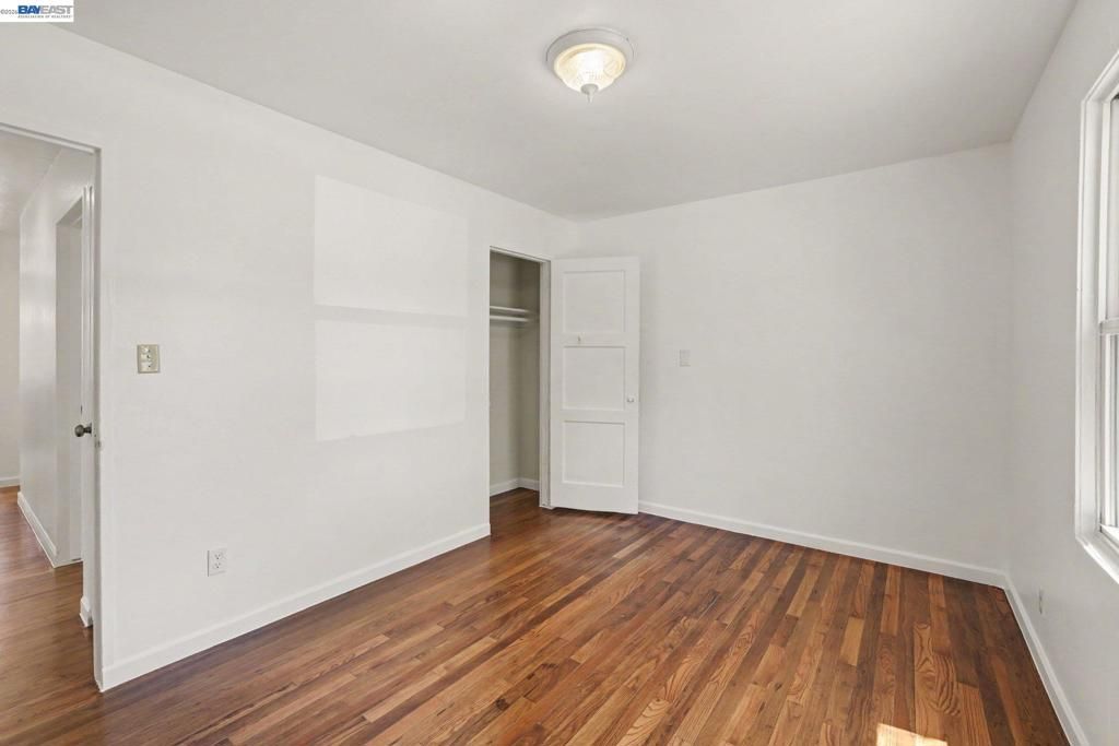 Image 16 of property listing at 15890 Via Pinale, San Lorenzo, CA 94580