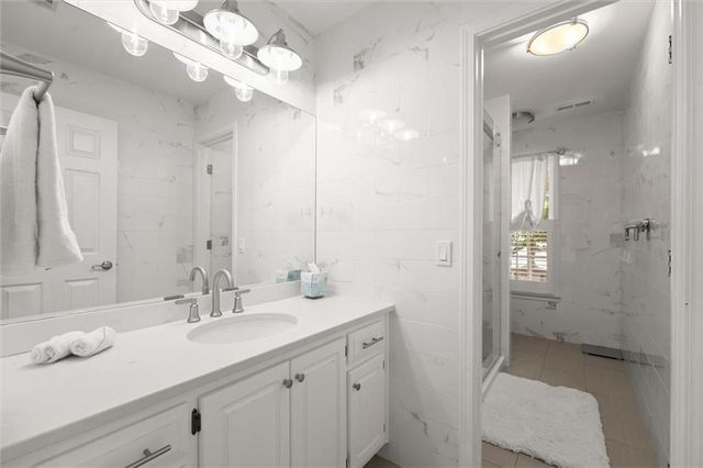 5020 Hamptons Club Drive, Alpharetta, GA 30004