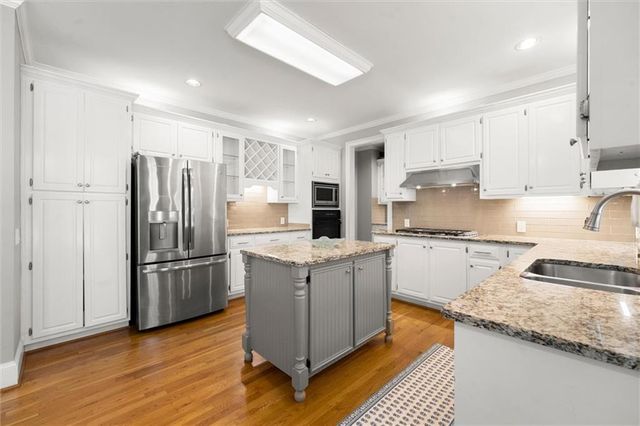 5020 Hamptons Club Drive, Alpharetta, GA 30004