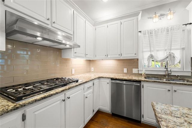 5020 Hamptons Club Drive, Alpharetta, GA 30004