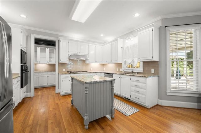 5020 Hamptons Club Drive, Alpharetta, GA 30004