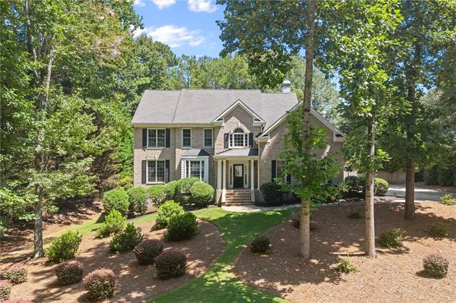 5020 Hamptons Club Drive, Alpharetta, GA 30004