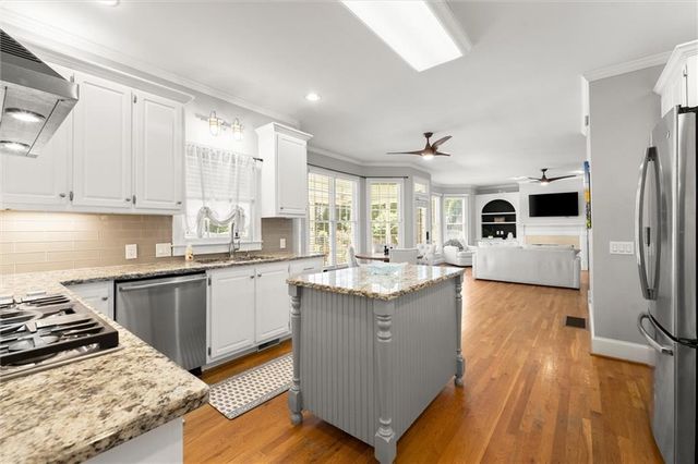 5020 Hamptons Club Drive, Alpharetta, GA 30004