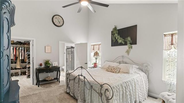 403 W Kaskaskia Street, Paola, KS 66071