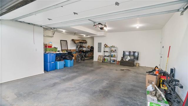 403 W Kaskaskia Street, Paola, KS 66071