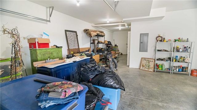 403 W Kaskaskia Street, Paola, KS 66071