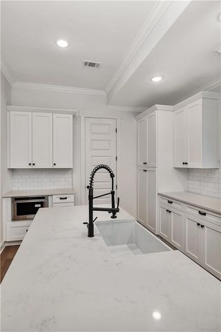 122 Robertson Circle, St Simons Island, GA 31522