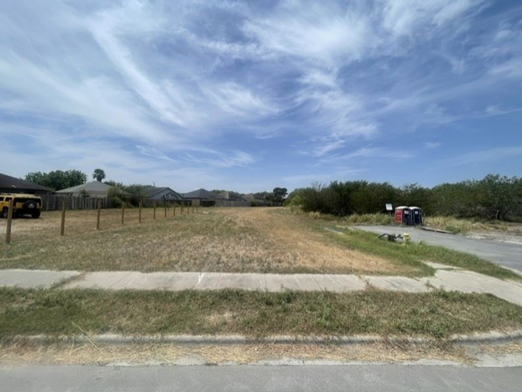 6221 Calle Cuernavaca, Corpus Christi, TX 78417 — photo 2