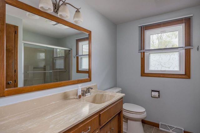1087 BETHANY PLACE, Ashwaubenon, WI 54304