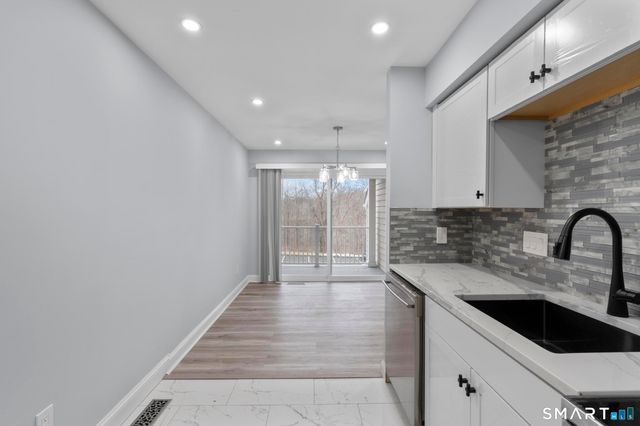 133 Peddlars Drive 133, Branford, CT 06405