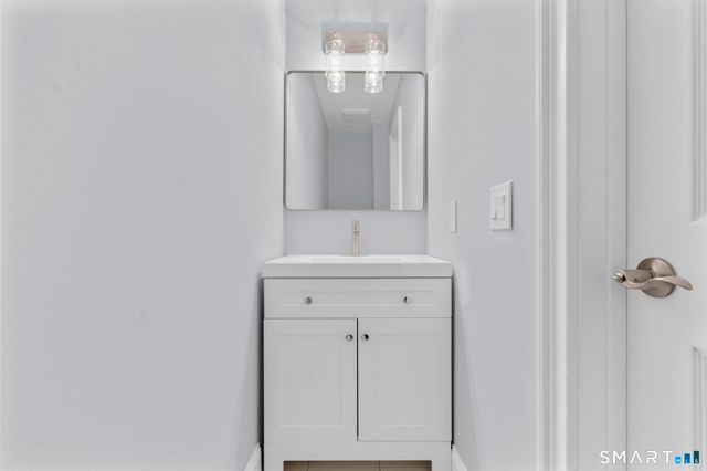 133 Peddlars Drive 133, Branford, CT 06405