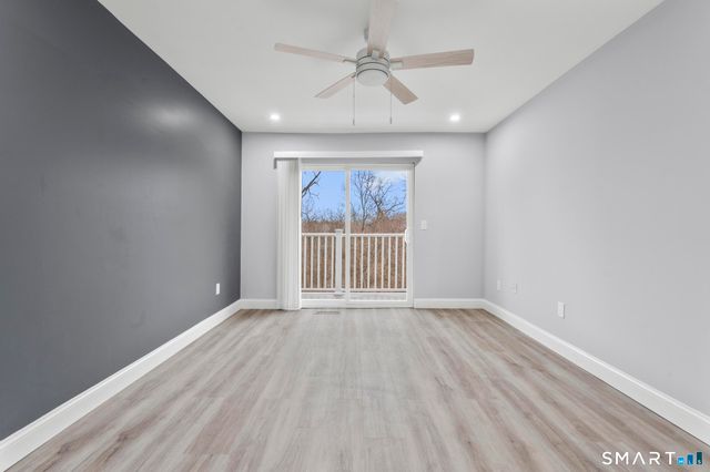 133 Peddlars Drive 133, Branford, CT 06405