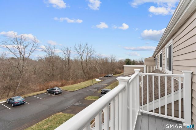 133 Peddlars Drive 133, Branford, CT 06405