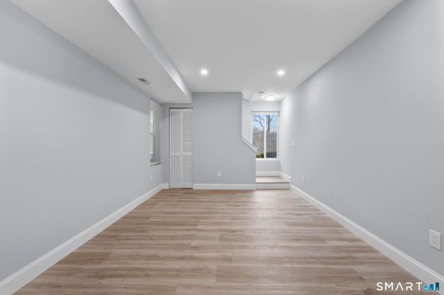 133 Peddlars Drive 133, Branford, CT 06405