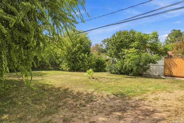 2020 W Kings Hwy, San Antonio, TX 78201