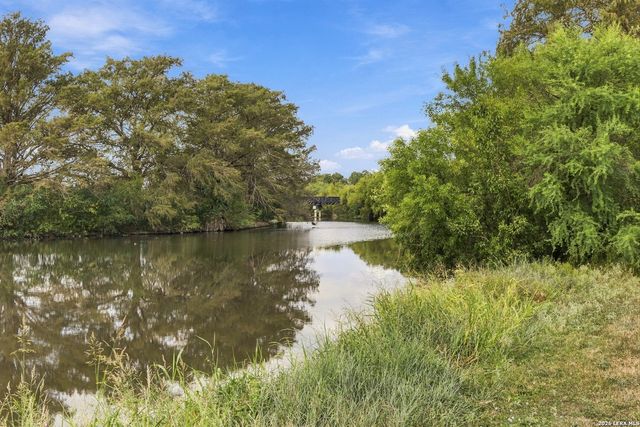 2020 W Kings Hwy, San Antonio, TX 78201