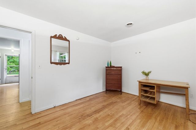 2687 Apple Way, Ann Arbor, MI 48104