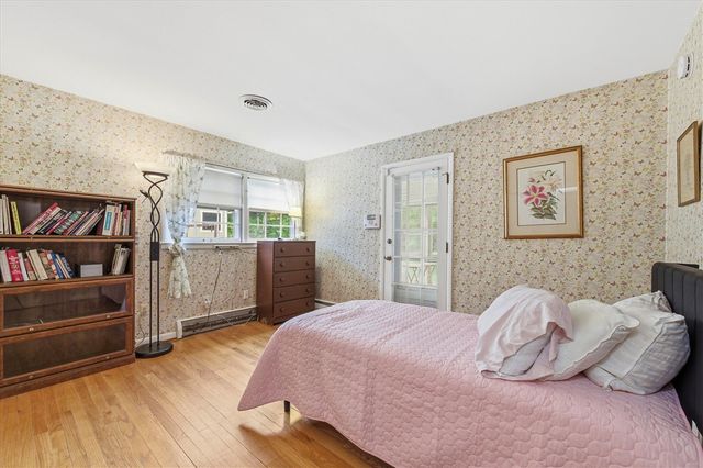 2687 Apple Way, Ann Arbor, MI 48104