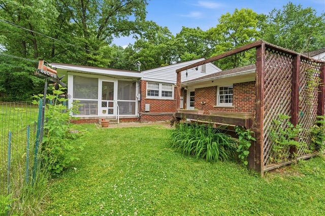 2687 Apple Way, Ann Arbor, MI 48104