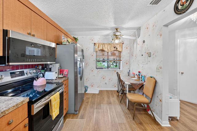 4587 Carambola Circle S 27218, Coconut Creek, FL 33066