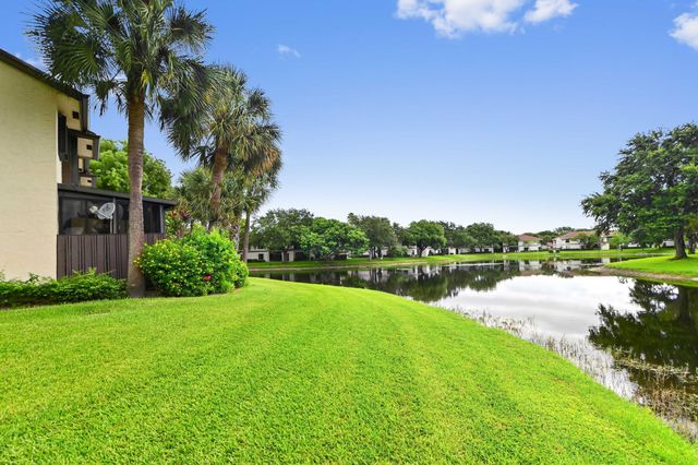 4587 Carambola Circle S 27218, Coconut Creek, FL 33066