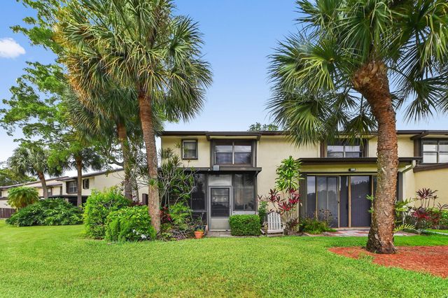 4587 Carambola Circle S 27218, Coconut Creek, FL 33066