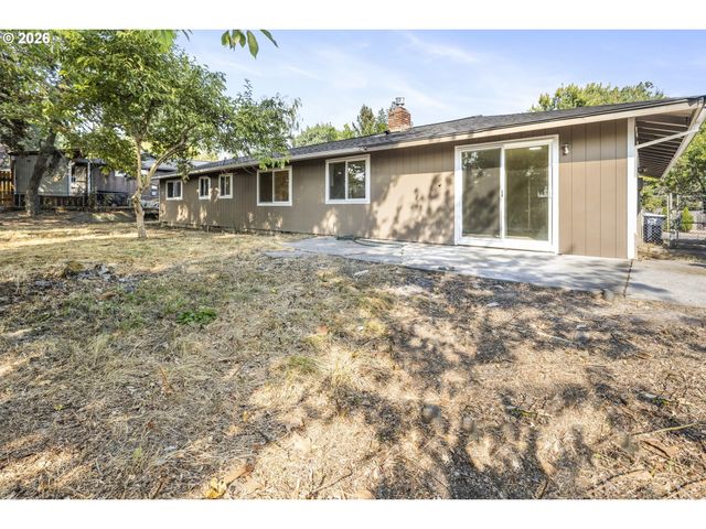 1885 Sw 216TH Ave, Beaverton, OR 97003