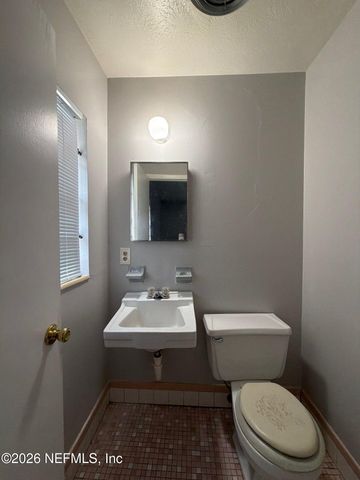 3962 WINTON Drive, Jacksonville, FL 32208