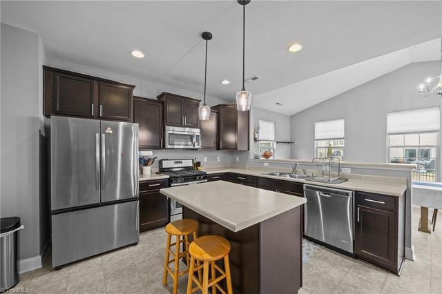 421 Fairway Drive, Mebane, NC 27302