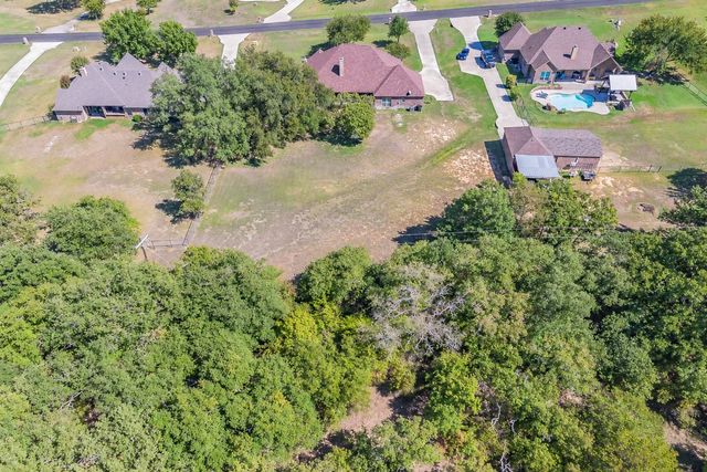 112 Meadow Arbor Drive, Weatherford, TX 76085