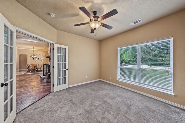 112 Meadow Arbor Drive, Weatherford, TX 76085