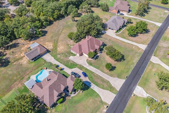 112 Meadow Arbor Drive, Weatherford, TX 76085