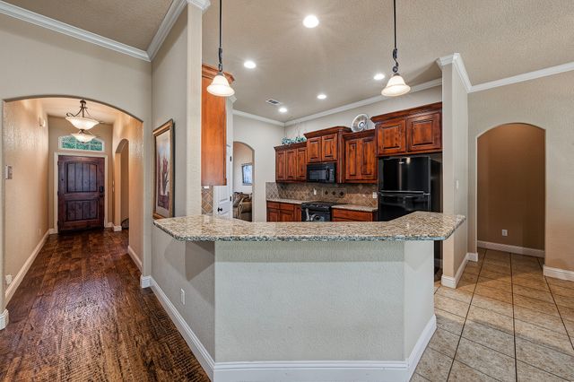 112 Meadow Arbor Drive, Weatherford, TX 76085