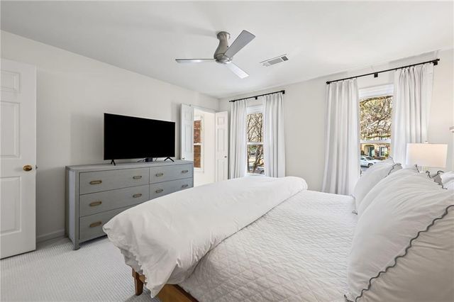 4 Queen Victoria NE Place, Atlanta, GA 30342