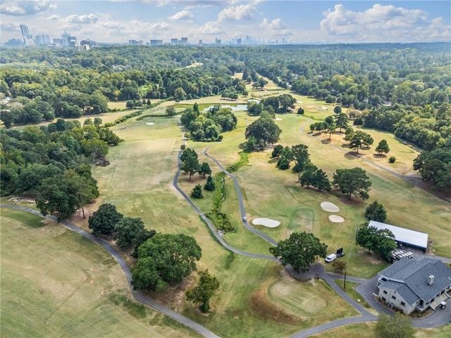 4 Queen Victoria NE Place, Atlanta, GA 30342