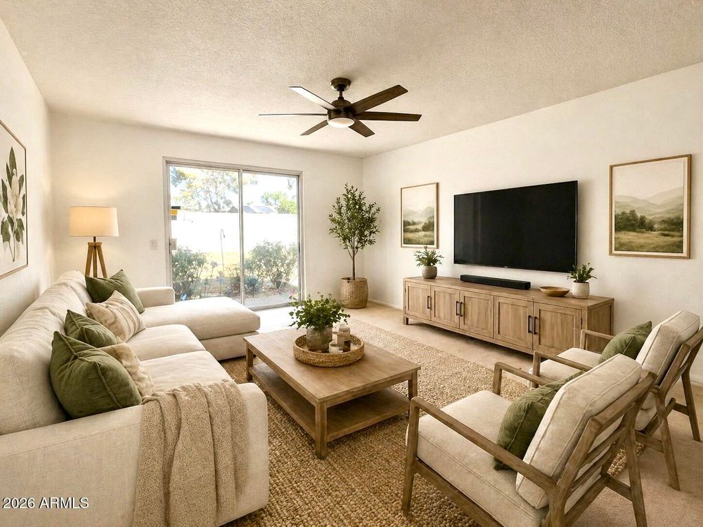Image 7 of property listing at 17889 N 99TH Drive, Sun City, AZ 85373