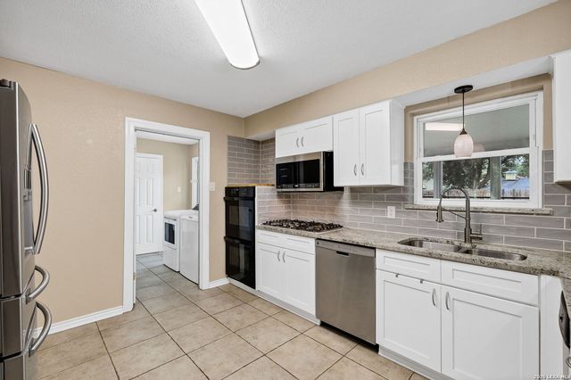 4903 LA POSADA ST, San Antonio, TX 78233