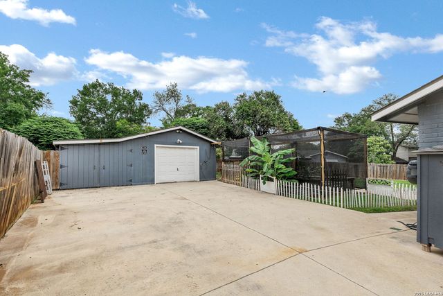 4903 LA POSADA ST, San Antonio, TX 78233