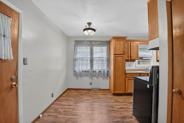 1205 Dorthy Drive, Waterloo, IA 50703