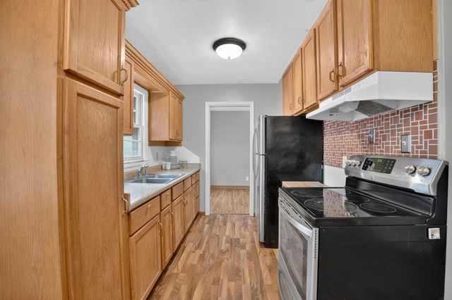 1205 Dorthy Drive, Waterloo, IA 50703