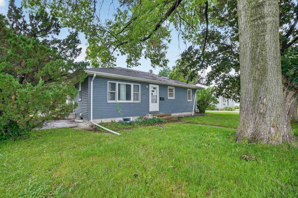1205 Dorthy Drive, Waterloo, IA 50703