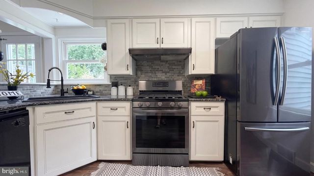 50 HILLHURST AVE, Hamilton, NJ 08619