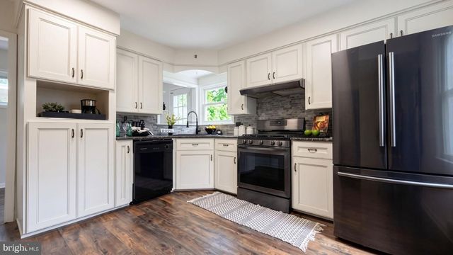 50 HILLHURST AVE, Hamilton, NJ 08619