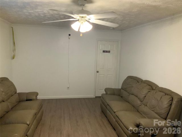 129 Concord Road, Asheville, NC 28803