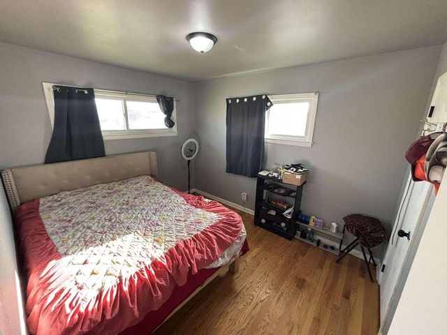 8210 W Winfield AVENUE, Milwaukee, WI 53218