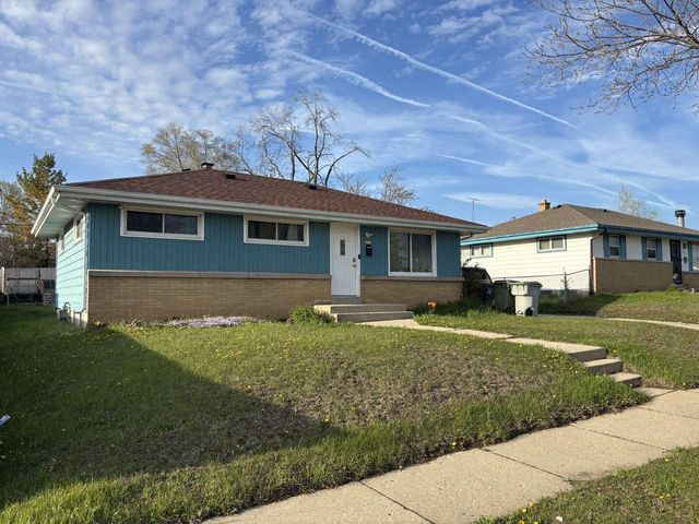 8210 W Winfield AVENUE, Milwaukee, WI 53218